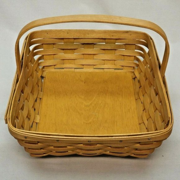 Longaberger 2005 Napkin Basket with Liner - Picture 12 of 14